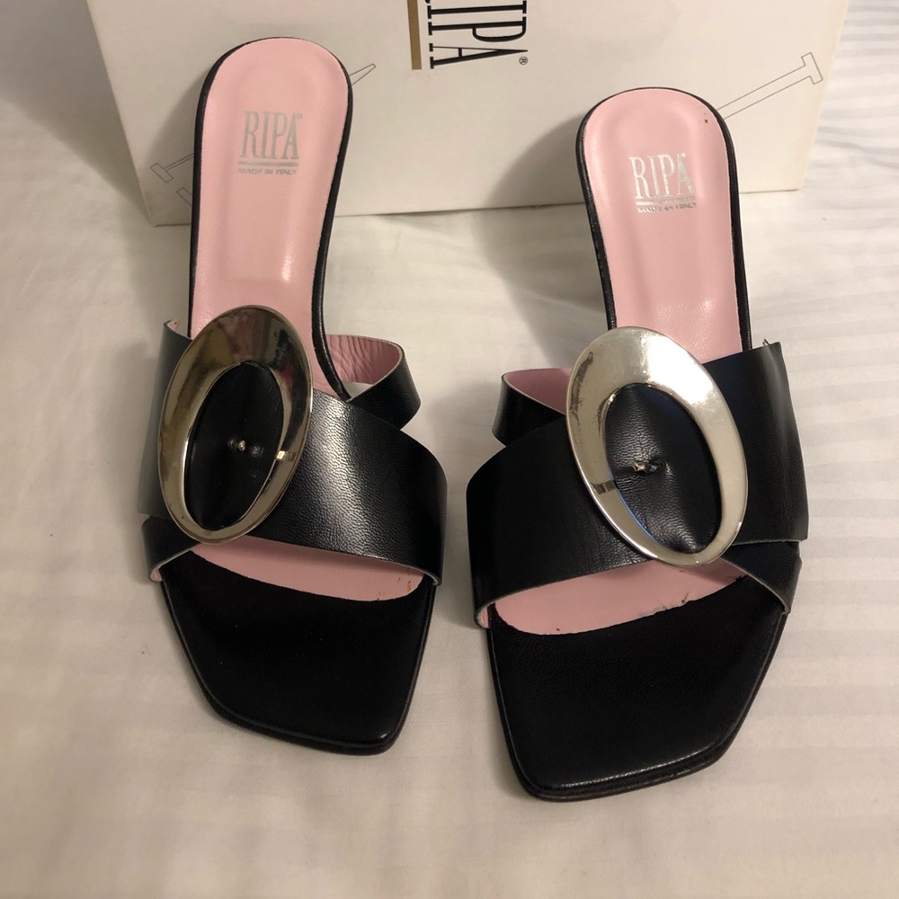 RIPA Black Leather Heels